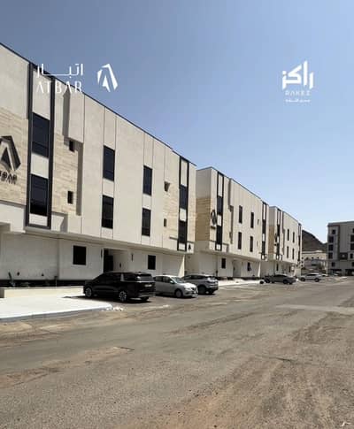 3 Bedroom Flat for Sale in Al Jamawat, Madina - Apartments inside the boundary for sale