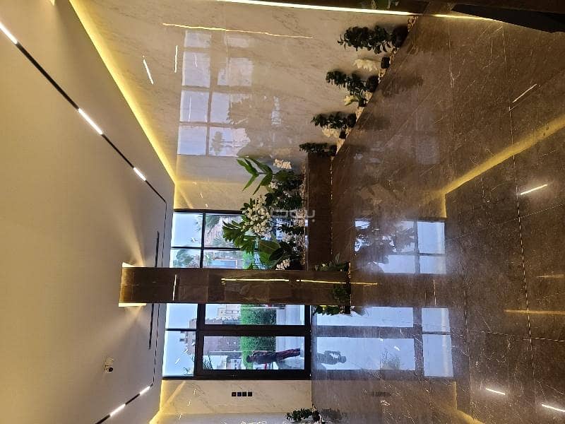 A floor apartment, two apartments for sale in Al-Nahda, Jeddah, opposite a park, immediate transfer.