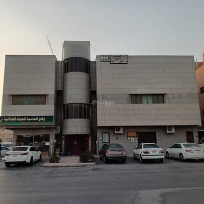 مكتب  للايجار في وسط الرياض، الرياض - مكتب تجاري للإيجار في شارع عبدالرحمن بن شقران, حي الملز, مدينة الرياض, منطقة الرياض
