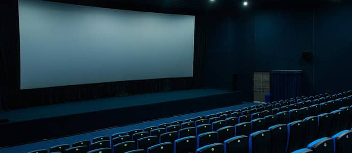 ما هي أبرز الفرص الاستثمارية في قطاع السينما السعودي؟