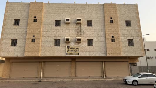Residential Building for Rent in Al Khadra Neighborhood, Makkah - Shops and apartments for rent