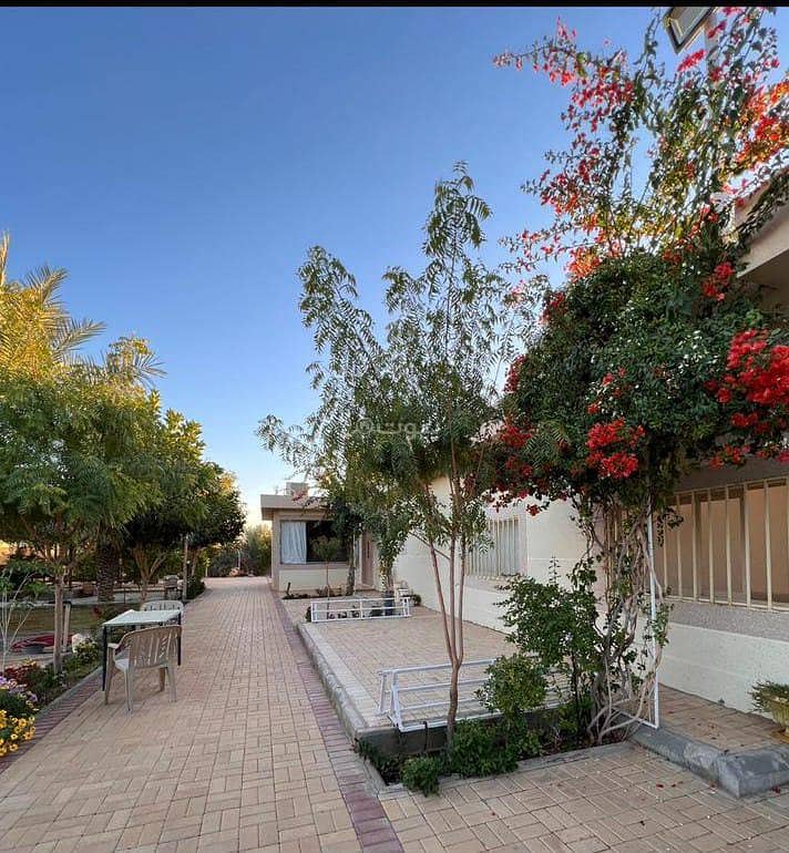 للبيع مزرعة بحي الجلدة بعنيزة