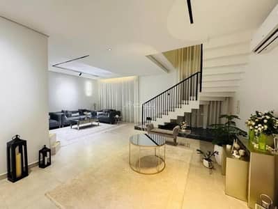 5 Bedroom Villa for Sale in North Riyadh, Riyadh - Villa For Sale in Al Taawun, Riyadh