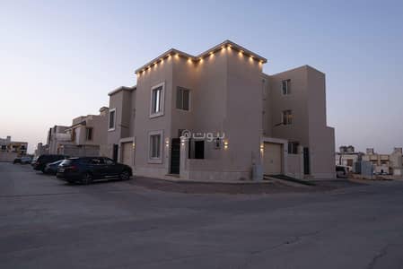 7 Bedroom Villa for Sale in West Riyadh, Riyadh - 7 Bedroom Villa For Sale in Al Mahdiyah, Riyadh