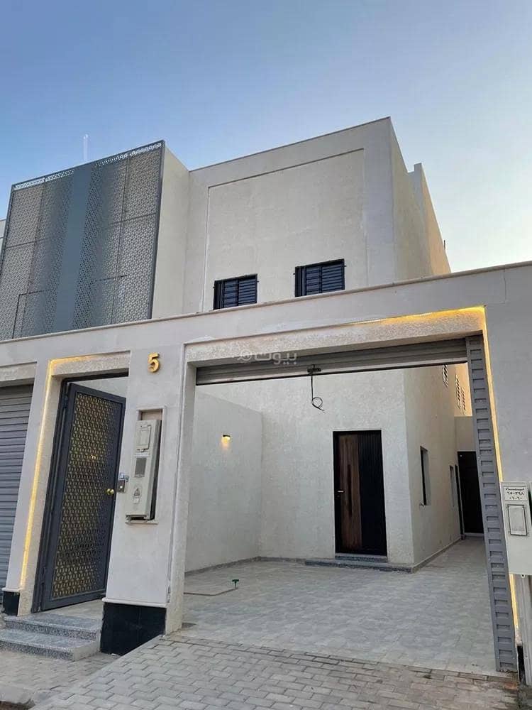 For Sale - Upper Floor Unit & Townhouse – Al-Janadriyah (Al-Maali), Riyadh