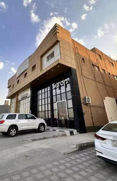 معرض  للايجار في شمال الرياض، الرياض - مبنى عرض للإيجار في النرجس، الرياض