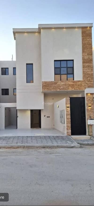 دور 5 غرف نوم للبيع في جنوب الرياض، الرياض - طابق للبيع في أ okaz، الرياض
