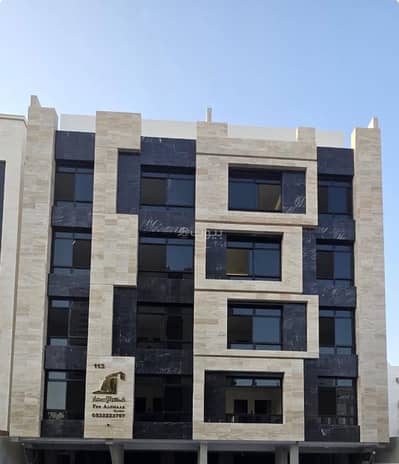 6 Bedroom Flat for Sale in North Jeddah, Jeddah - A 6-room apartment in the Al Nuaim neighborhood, large, half a floor with a front maid's room and two entrances.