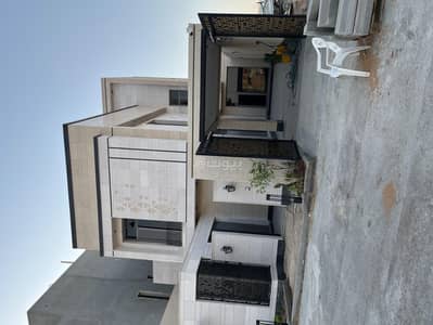5 Bedroom Villa for Sale in West Riyadh, Riyadh - Villa consisting of 5 bedrooms for sale in Al Mahdiyah
