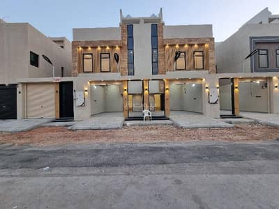 3 Bedroom Floor for Sale in South Riyadh, Riyadh - Distinct roles in the Okaz neighborhood