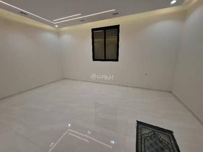 5 Bedroom Flat for Sale in East Riyadh, Riyadh - Apartment consisting of 5 bedrooms for sale in Al-Janadriyah