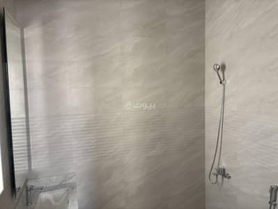 3 Bedroom Flat for Rent in West Riyadh, Riyadh - Al-Mahdiyah Mohammed Zain Al-Abidin Street