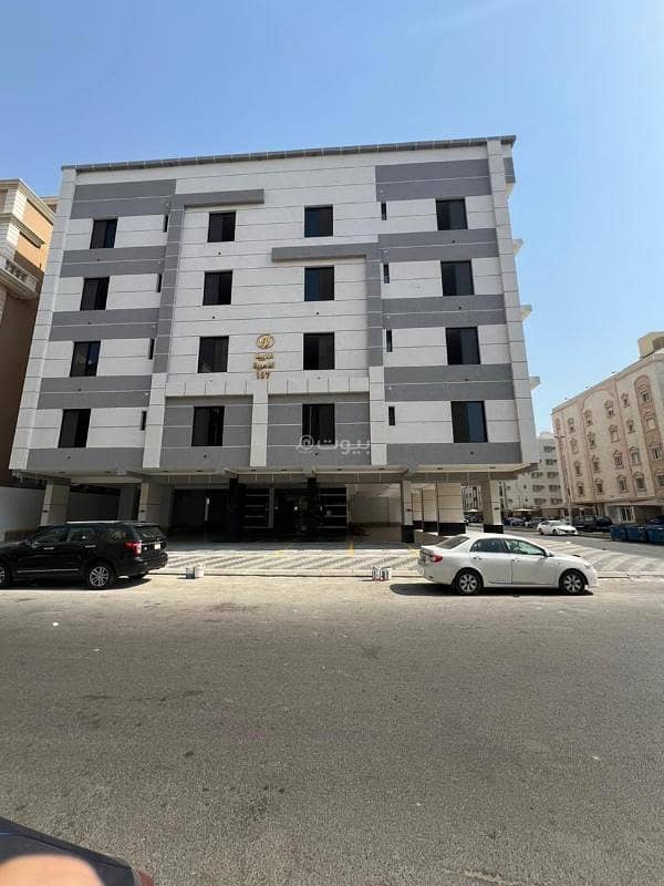 A 6-bedroom apartment for sale in Al Marwah, Jeddah