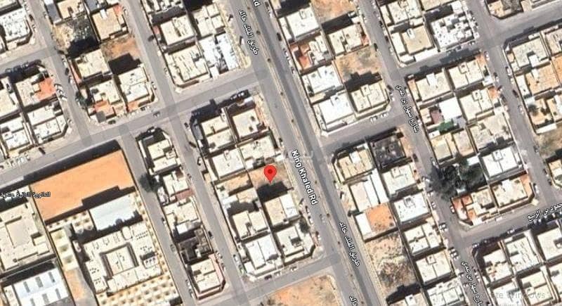 للبيع أرض تجارية بحي الملك خالد بعنيزة