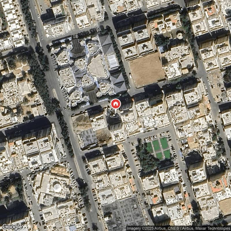 Rooftop villa consisting of 5 bedrooms for sale in Al Rawdah, Jeddah