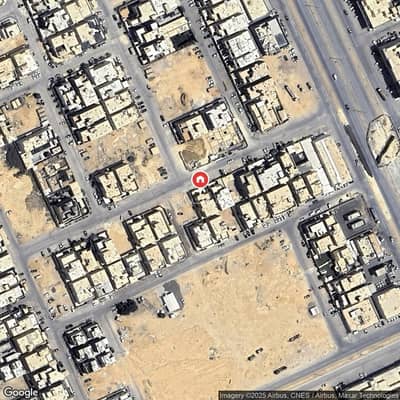 5 Bedroom Villa for Sale in North Riyadh, Riyadh - Villa for sale with 3 units (residential villa and 2 residential apartments) in Al-Arid neighborhood.