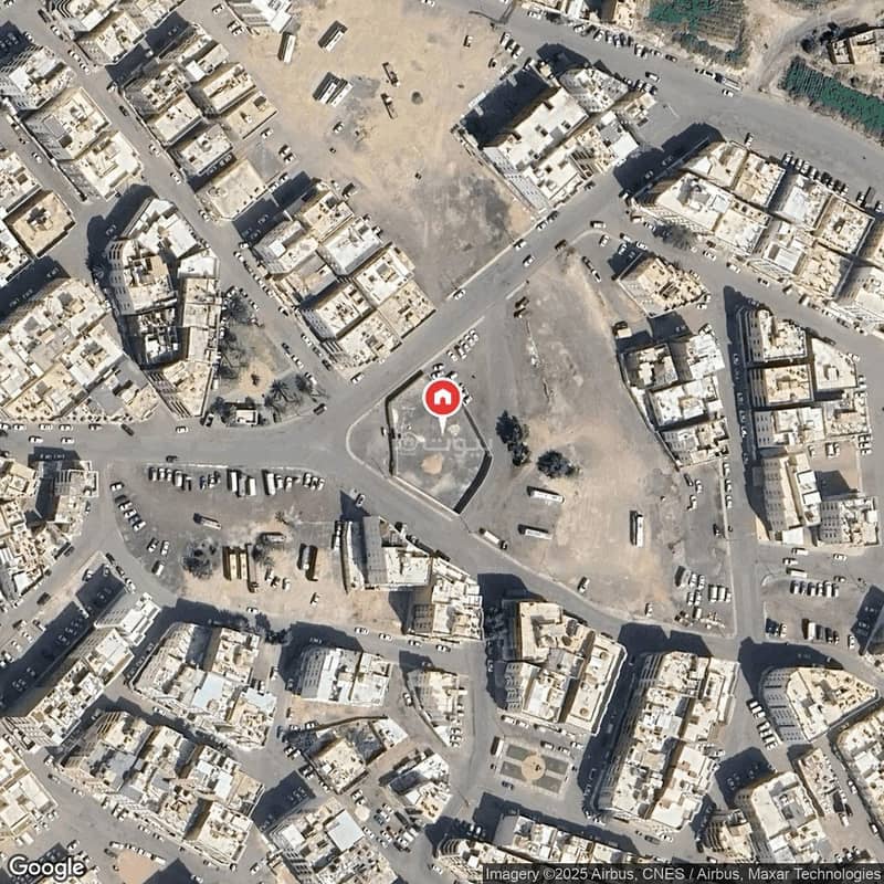 Land for sale on Al-Hokm Bin Umair Street, Bani Dhafar District, Medina City, Medina Region