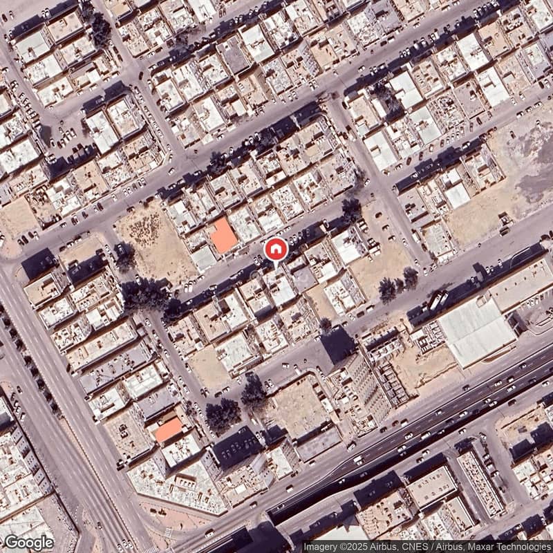 Residential Building for Sale in Al Badiyah, Dammam Residential Building for Sale in Al Badiyah, Dammam