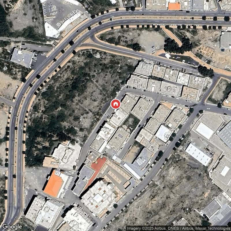 Building For Rent in As Suq, Al Bahah