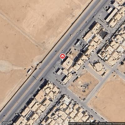 Residential Building for Sale in East Riyadh, Riyadh - Building for sale on Khalifa Ibn Hamad Al Thani Street, Al Janadriyah neighborhood, Riyadh city, Riyadh region
