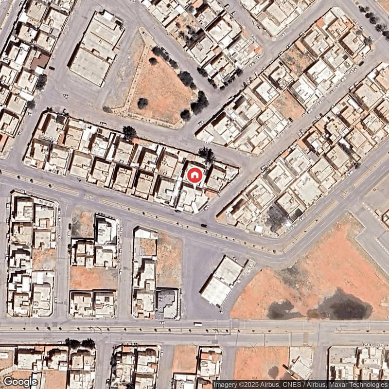 Building For Rent in Al Zahrah, Al Bukayriyah
