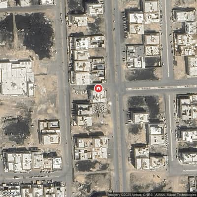 Residential Building for Sale in Al Aqoul, Madina - Commercial residential building for sale