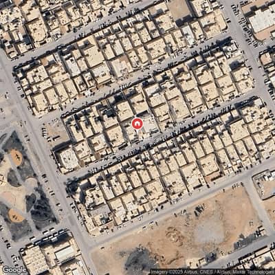 5 Bedroom Villa for Sale in East Riyadh, Riyadh - Villa for sale in Al-Monsiyah neighborhood