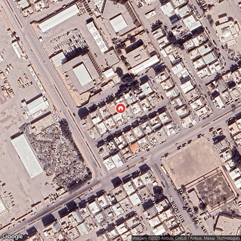 مبنى للبيع في القادسية، الدمام