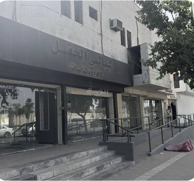 Showroom for Rent in East Riyadh, Riyadh - Al Rayyan Mall