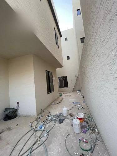 5 Bedroom Villa for Sale in West Riyadh, Riyadh - فيلا للبيع في شارع السيل, حي المهدية, مدينة الرياض, منطقة الرياض