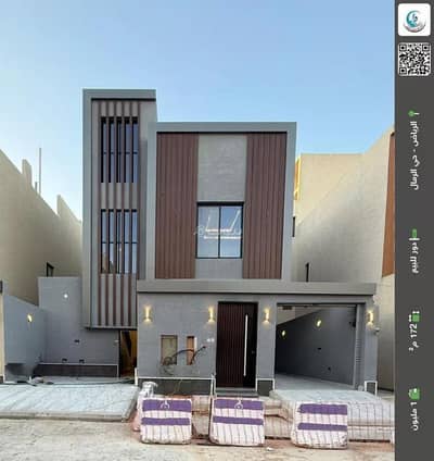 دور 5 غرف نوم للبيع في شرق الرياض، الرياض - طابق للبيع في الرمال، الرياض
