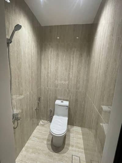 5 Bedroom Flat for Sale in King Fahd Suburb, Dammam - Apartments for sale in Dammam on Airport Road, near Al Othaim Park.