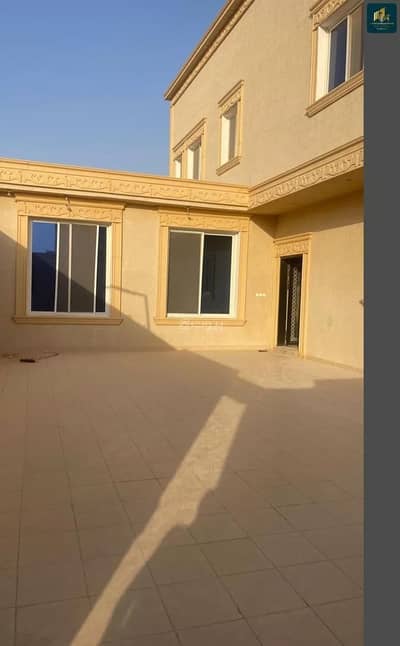 فیلا 6 غرف نوم للايجار في جنوب الرياض، الرياض - فيلا للإيجار في شارع علي القارئ, حي البرية, مدينة الرياض, منطقة الرياض