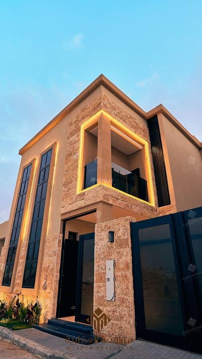 7 Bedroom Villa for Sale in West Riyadh, Riyadh - 7-bedroom villa for sale in Mahdia