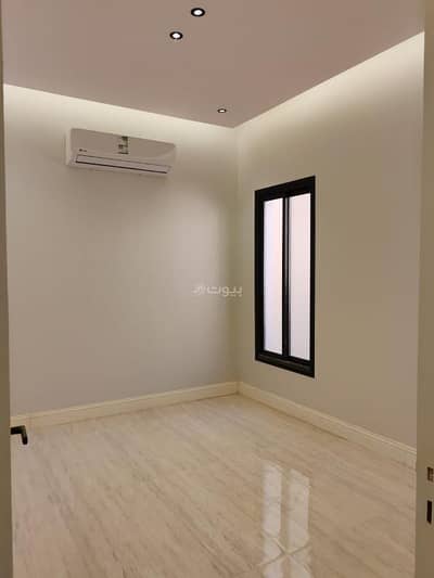 دور 5 غرف نوم للايجار في شرق الرياض، الرياض - عقار ايجار