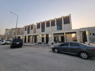 5 Bedroom Villa for Sale in South Riyadh, Riyadh - For sale in the Okaz neighborhood