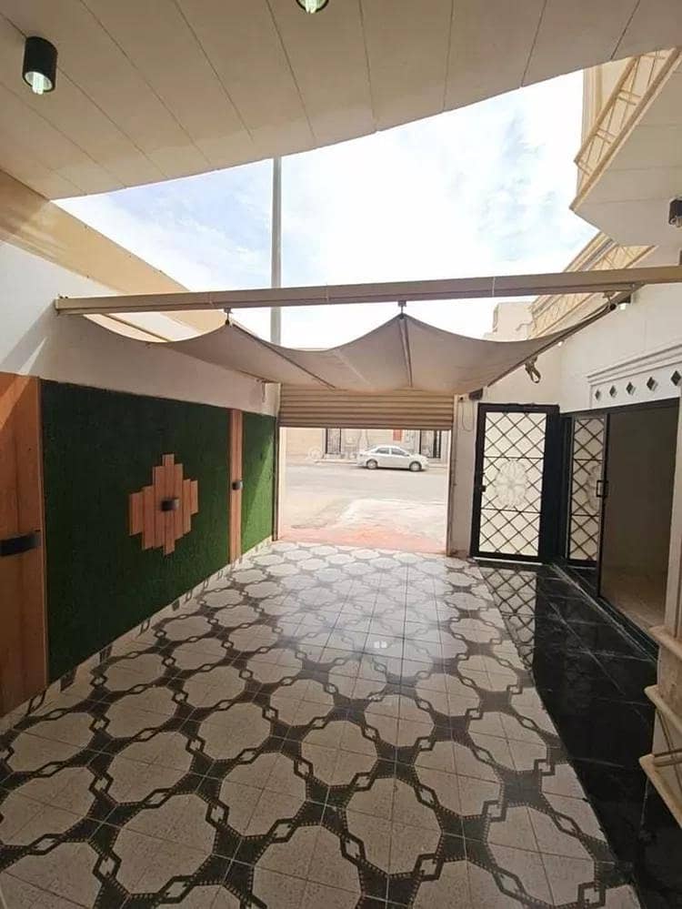 شقة مكونة من 5 غرف للبيع في الجنادرية، الرياض
