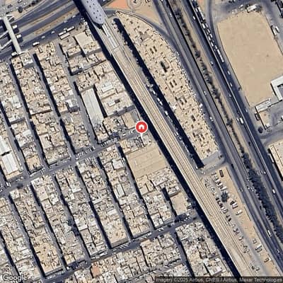 11 Bedroom Residential Building for Sale in Central Riyadh, Riyadh - Residential building for sale in Manfouha, Riyadh