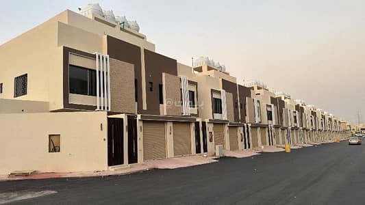 4 Bedroom Flat for Sale in South Riyadh, Riyadh - For sale, a ground floor townhouse system with two floors in the Badr neighborhood, south of Riyadh.