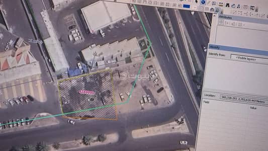 Residential Land for Sale in Urwah, Madina - Land for sale with three facades in Durat (Dar Al-Hijrah) on the second ring road, Uruwa, Medina.