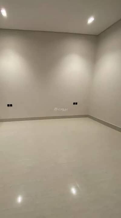دور 4 غرف نوم للبيع في شرق الرياض، الرياض - دور للبيع في نيبتون، الرياض