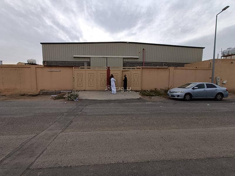 Warehouse for rent | Equipped with civil defense requirements in the heart of Bisha