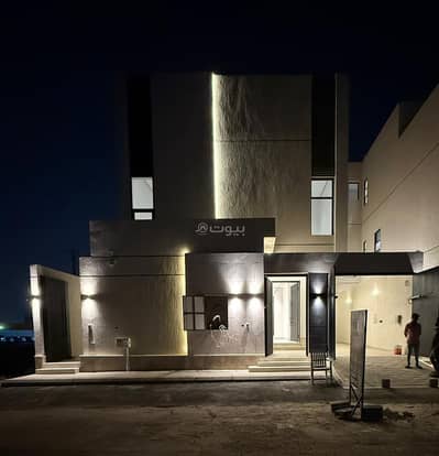 10 Bedroom Villa for Sale in East Riyadh, Riyadh - Villa For Sale in Al Maizilah, Riyadh