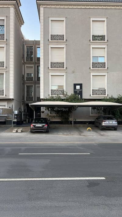 3 Bedroom Apartment for Rent in North Riyadh, Riyadh - 3-bedroom apartment for rent in Al Yasmeen