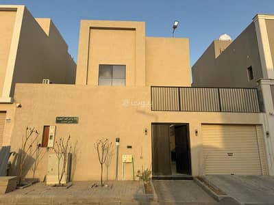 بيت شعبي 4 غرف نوم للبيع في وسط الرياض، الرياض - بيت للبيع في حي الملز
