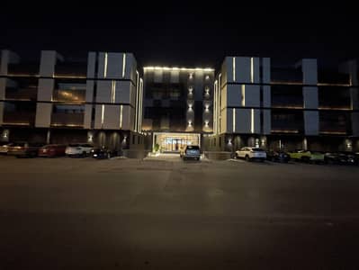 شقة 3 غرف نوم للايجار في شمال الرياض، الرياض - شقة 3 غرف مع غرفة خادمة ومستودع