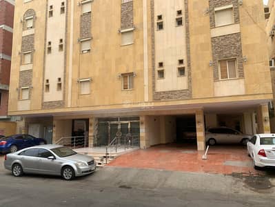 5 Bedroom Apartment for Sale in North Jeddah, Jeddah - فيلا روف دورين