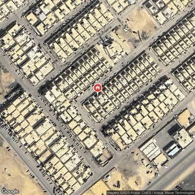 3 Bedroom Floor for Sale in East Riyadh, Riyadh - Residential villa for sale in Al-Janadriyah