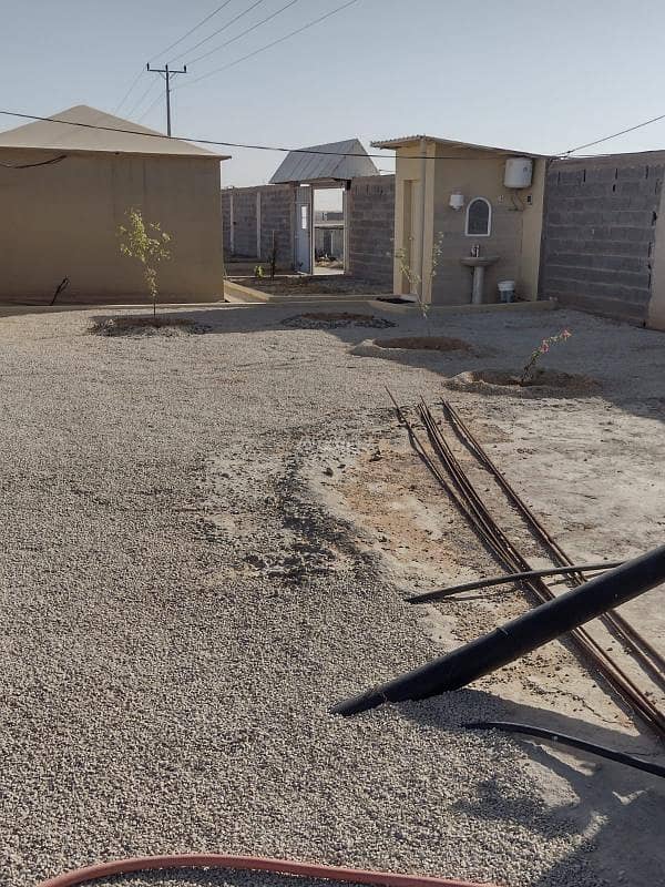 للبيع مزرعه بحي جنوب عنيزة