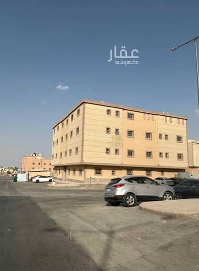 عمارة سكنية  للبيع في غرب الرياض، الرياض - عمارة سكنيه على شارعين للبيع